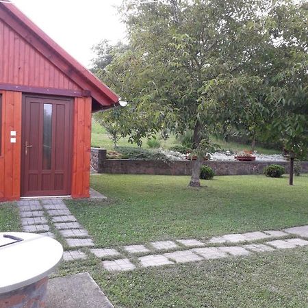 Matyas Apartman Tard Exterior foto